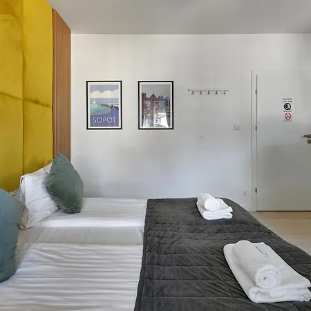 Lion Apartments - Chopina 29 With Parking 5 Min From The Beach And Center Sopoty Exteriér fotografie