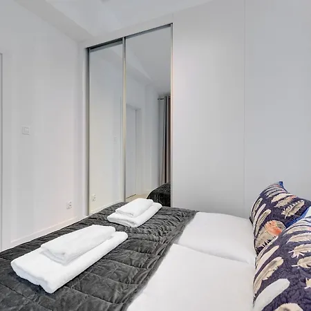 Lion Apartments - Chopina 29 With Parking 5 Min From The Beach And Center Sopoty Exteriér fotografie