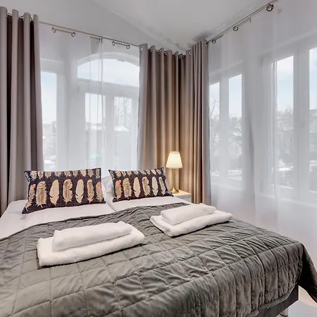 Lion Apartments - Chopina 29 With Parking 5 Min From The Beach And Center Sopoty Exteriér fotografie