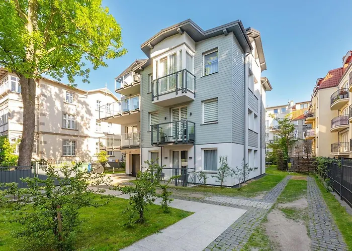 Lion Apartments - Chopina 29 With Parking 5 Min From The Beach And Center